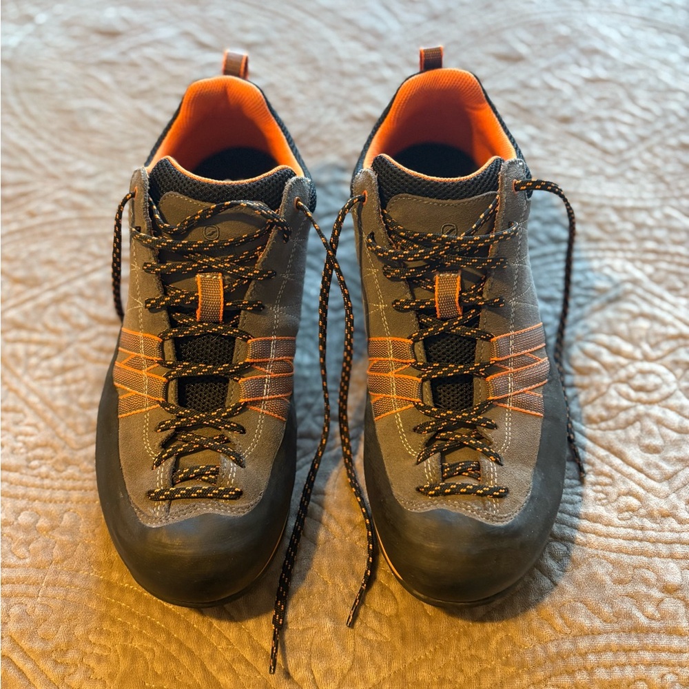 Scarpa Men's Athletic Shoes in Gray and Orange